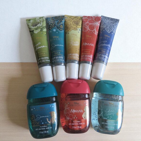 Bath & Body Works Set of 5 Disney Princess Lip Glosses & 3 Anti-bac Gels, NWT - Picture 1 of 2